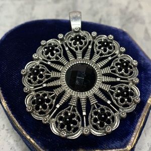 Premier Designs Romance Enhancer Pendant